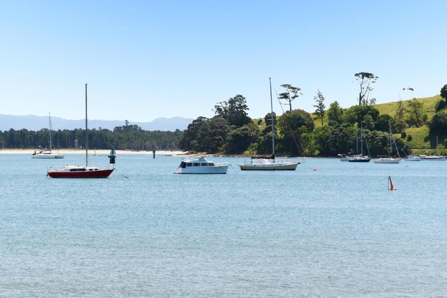Oceanside Bliss - Absolute Beachfront - Uninterrupted Ocean Views With Pool Mount Maunganui Extérieur photo
